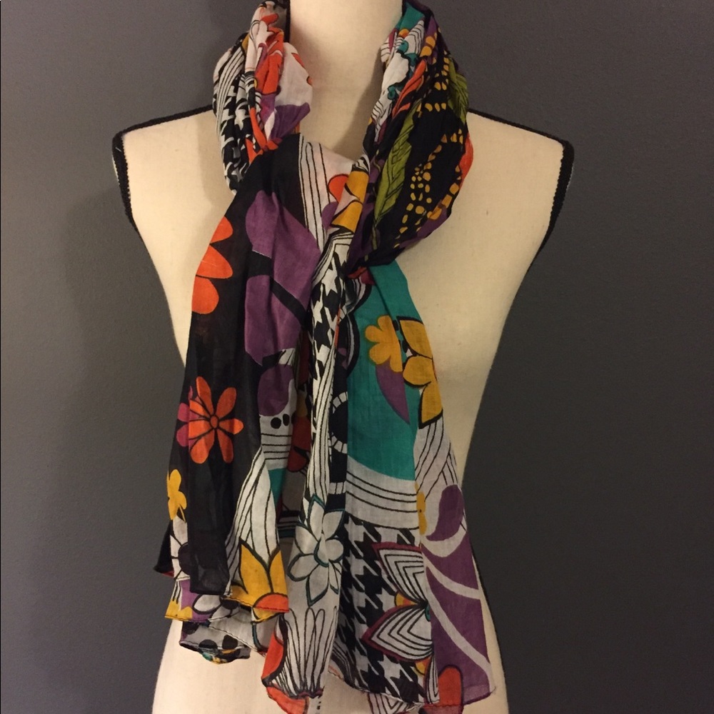Style 101 Multicolored Fashion Scarf